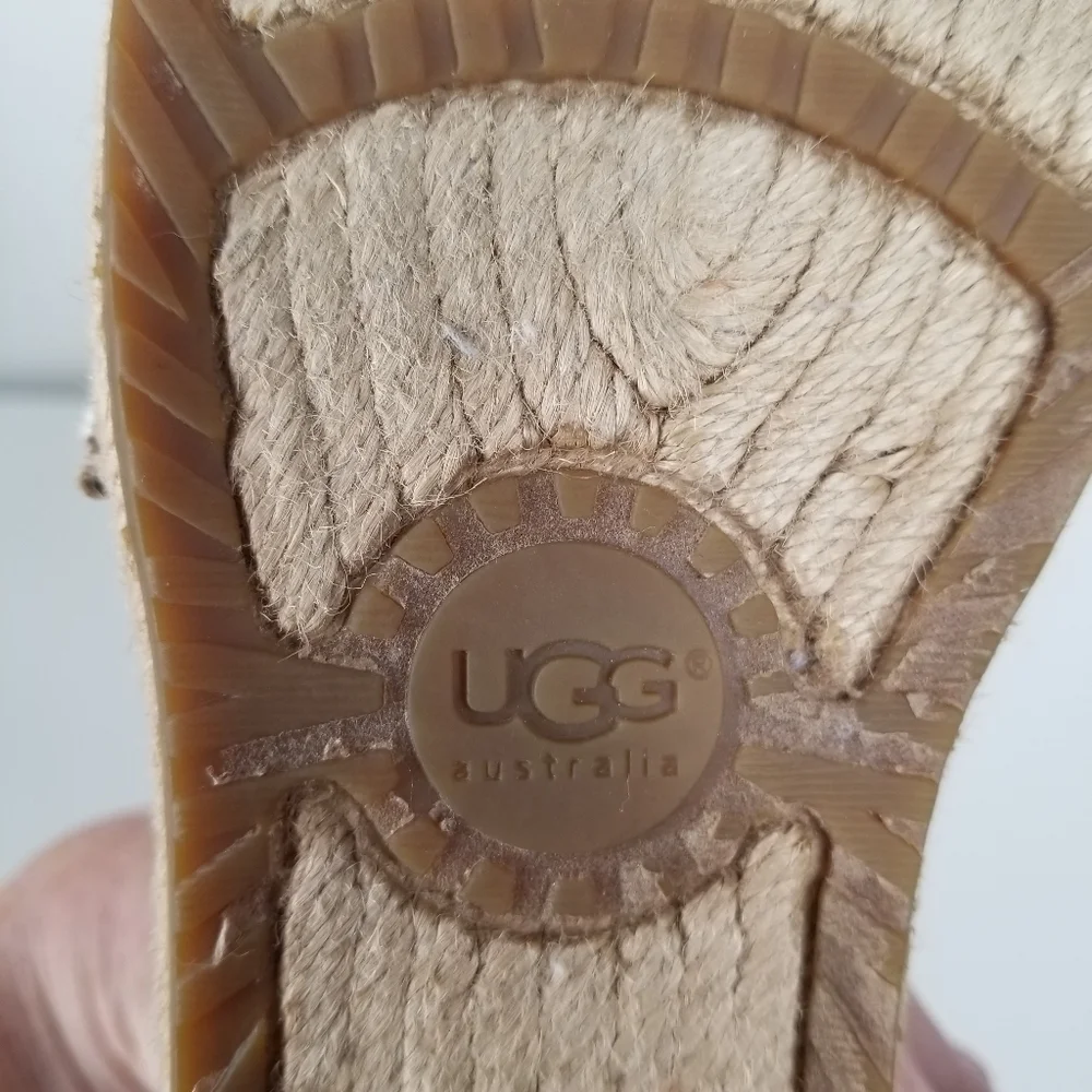 UGG Libbi Striped Serape Espadrille Flats Size 6